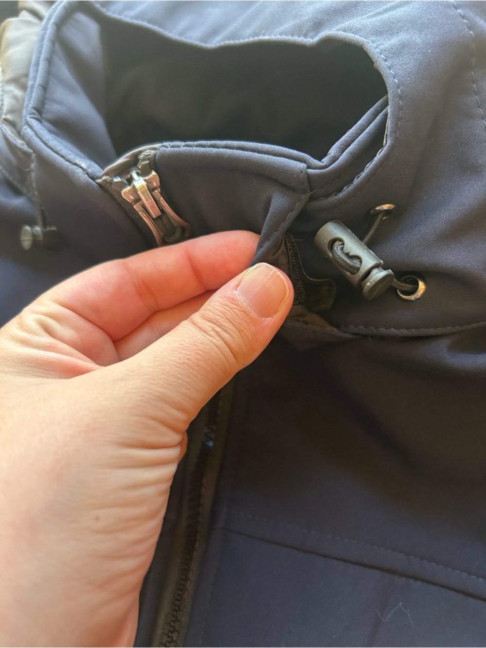 The North Face Men's Navy Softshell Zip Hoodie Jacket - Picture 4 of 7